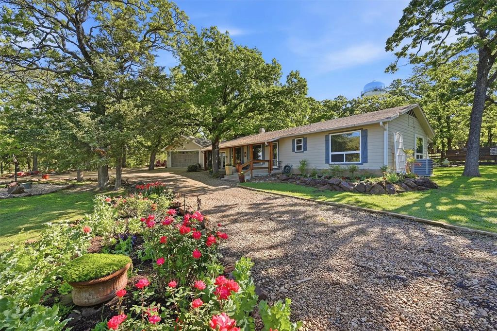 301 Kiowa Drive E, Lake Kiowa