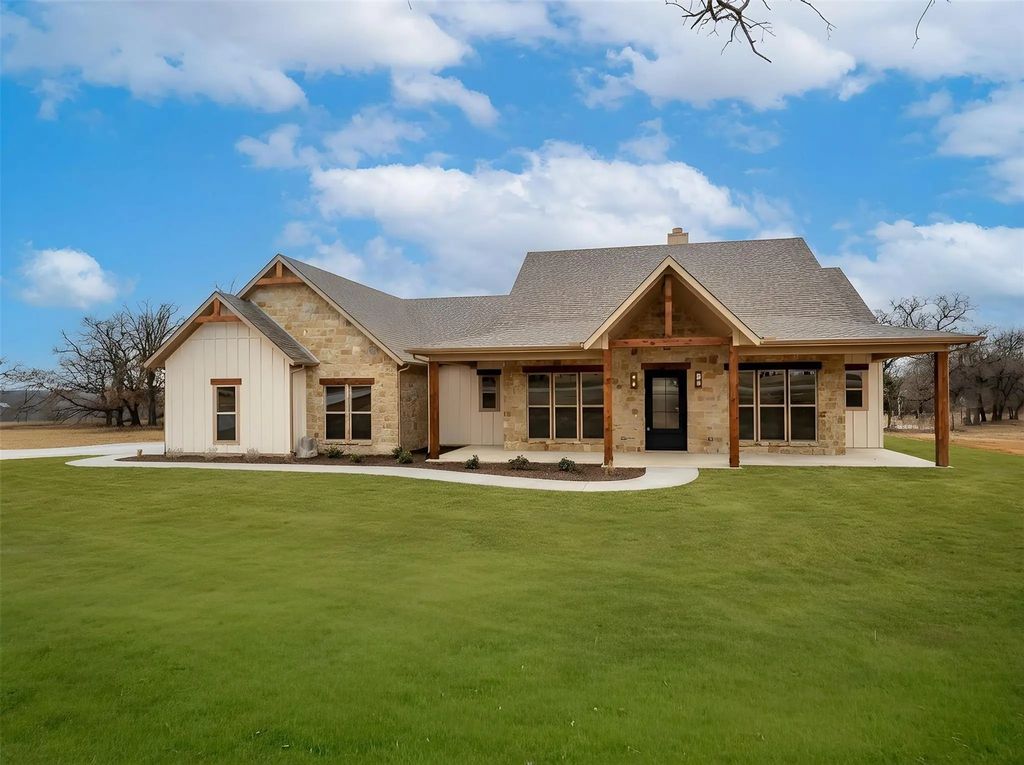 190 County Road 3451, Paradise