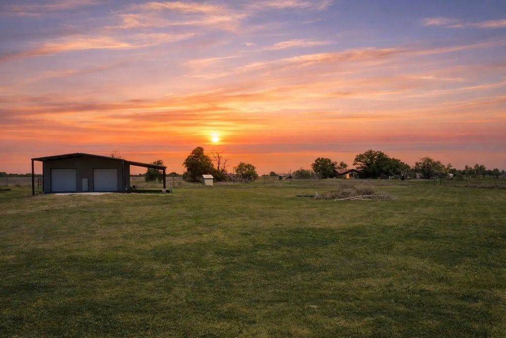 405 County Road 121, Marlin