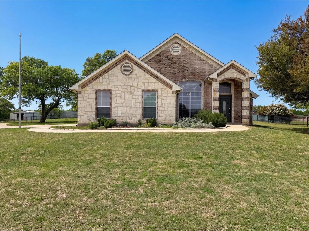 416 Fossil Rock Drive, Azle