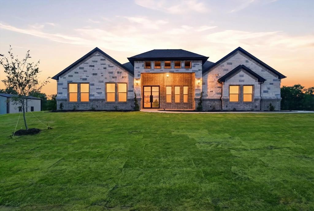 182 Briar Patch Road, Azle