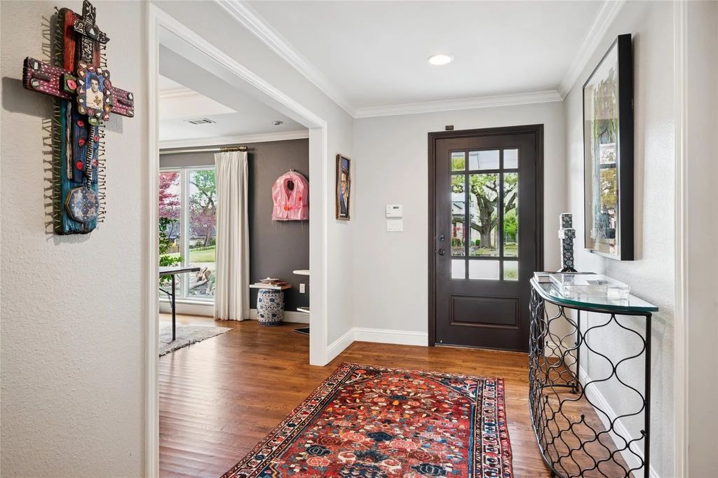 7406 Yamini Drive, Dallas
