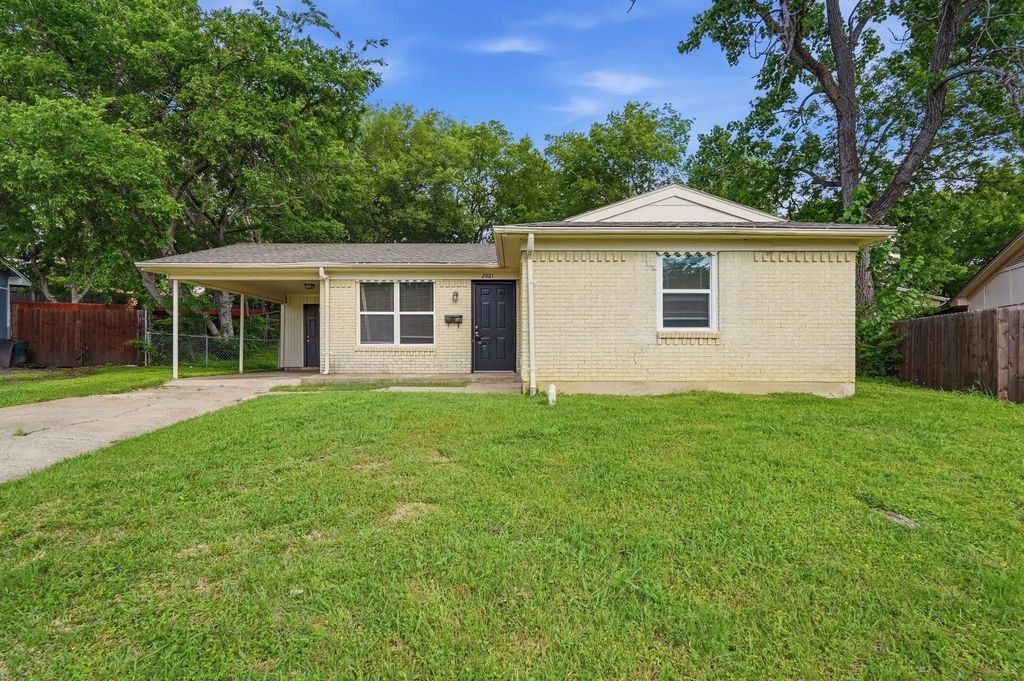 2021 Avis Circle, Mesquite