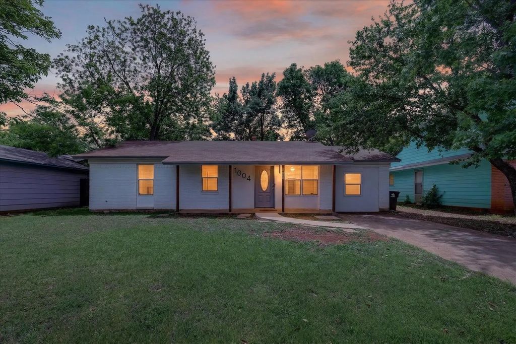 1004 Woodbrook Street, Arlington