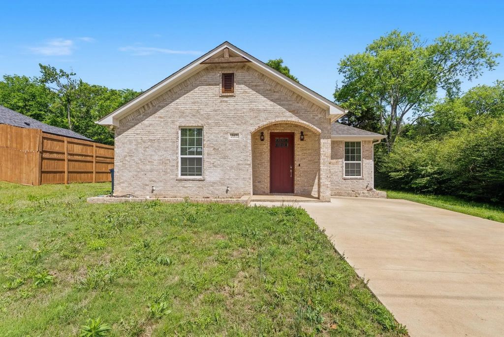 317 Brentwood Drive, Bullard