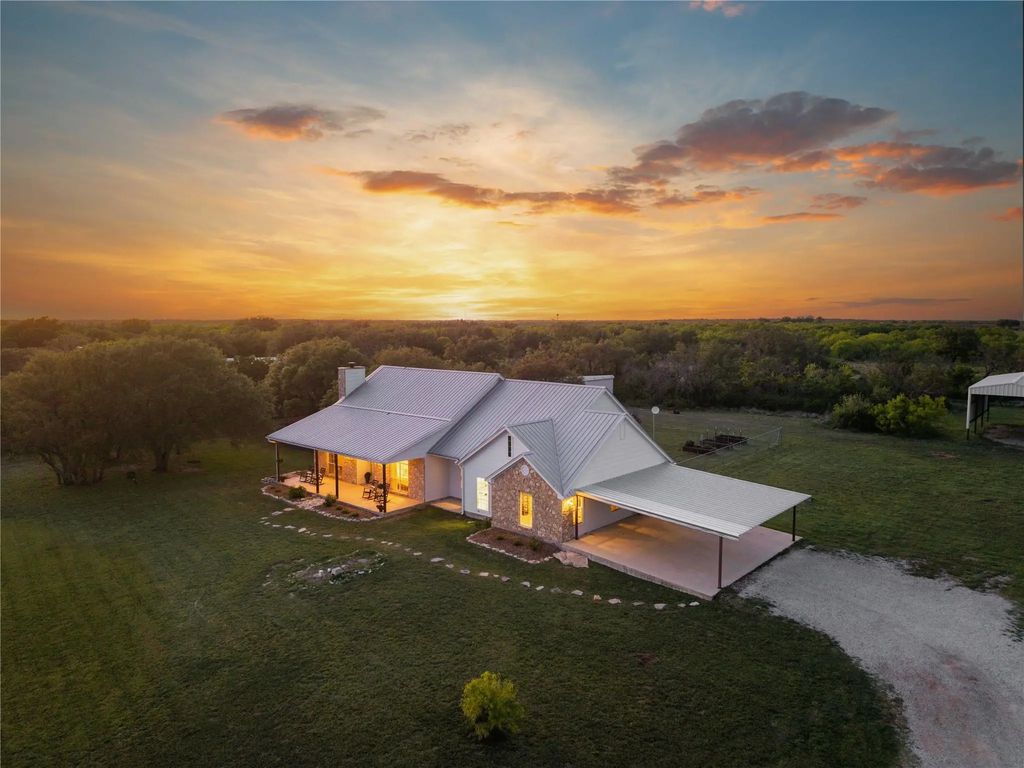 3701 Carrie Lane, Brownwood