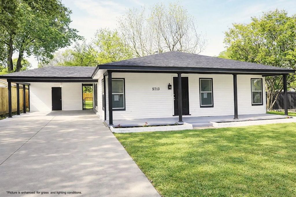 5713 Highland Avenue, Haltom City