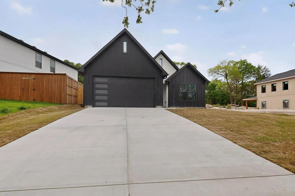 5803 Plum Dale Road, Dallas