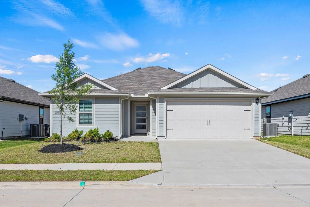 6524 Shoreline Lane, Princeton