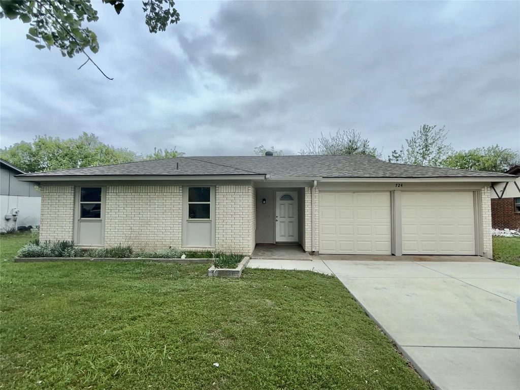 724 Windsor Drive, Everman