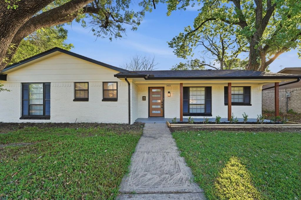 1421 Park East Drive, Garland