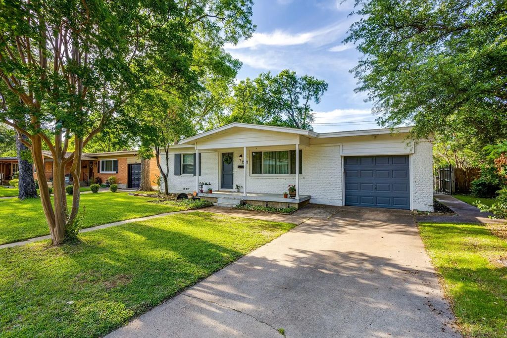 1508 Juanita Drive, Arlington