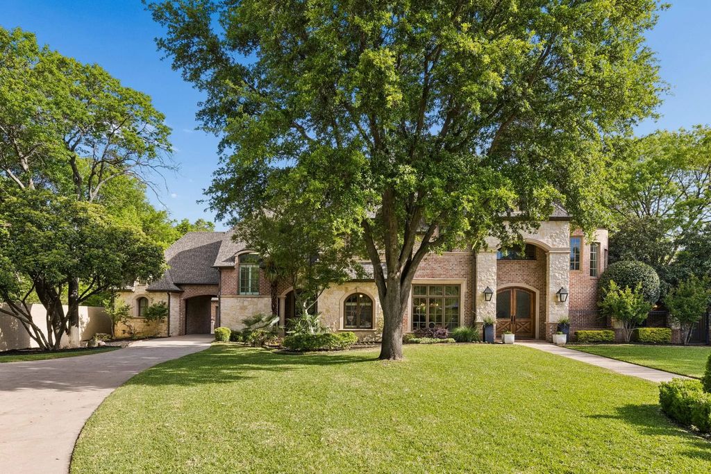 5707 Watson Circle, Dallas