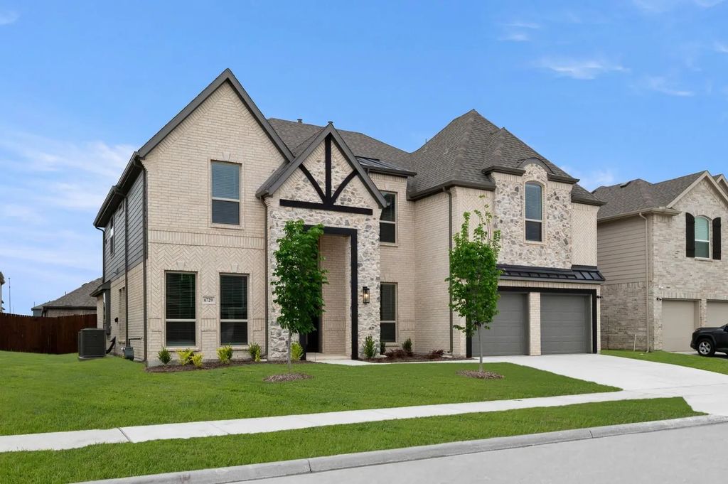 6729 Rosby Avenue, Fort Worth