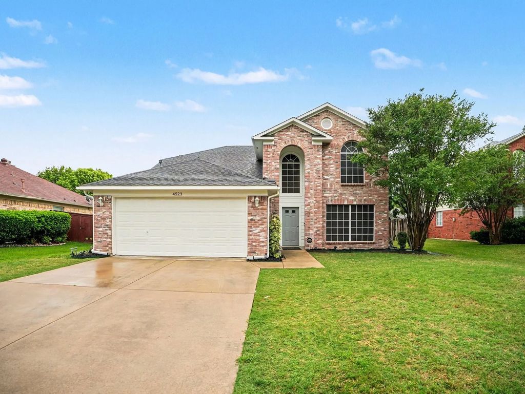 4523 Hanover Street, Grand Prairie