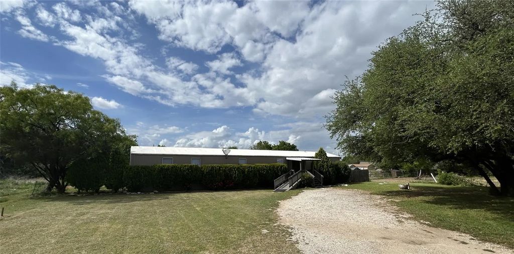 3021 Centaurus Way, Granbury