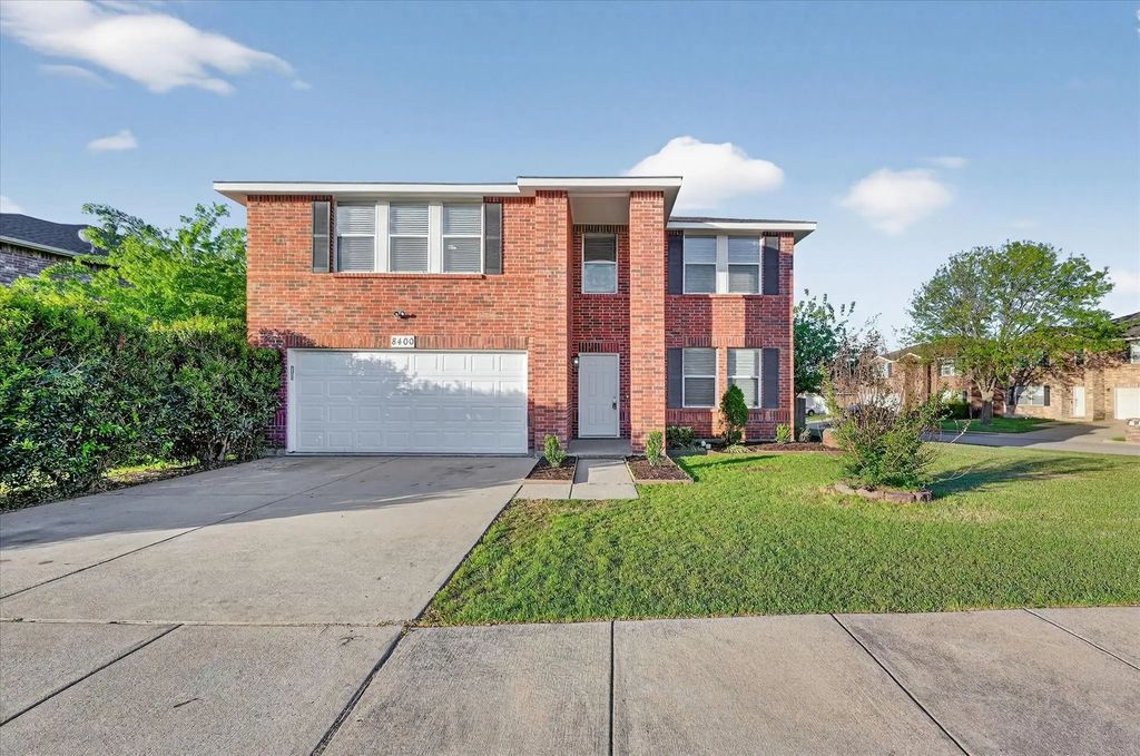 8400 Vinetree Drive, Arlington