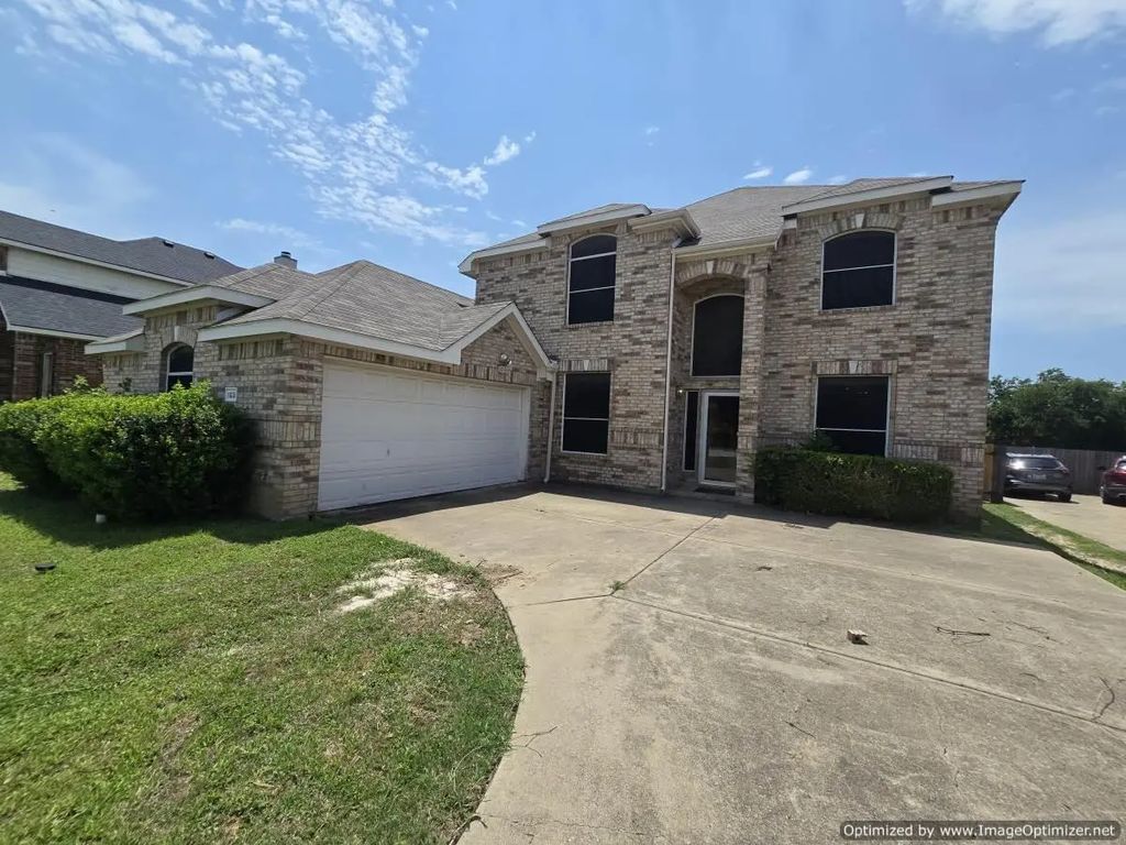 103 S Young Boulevard, DeSoto