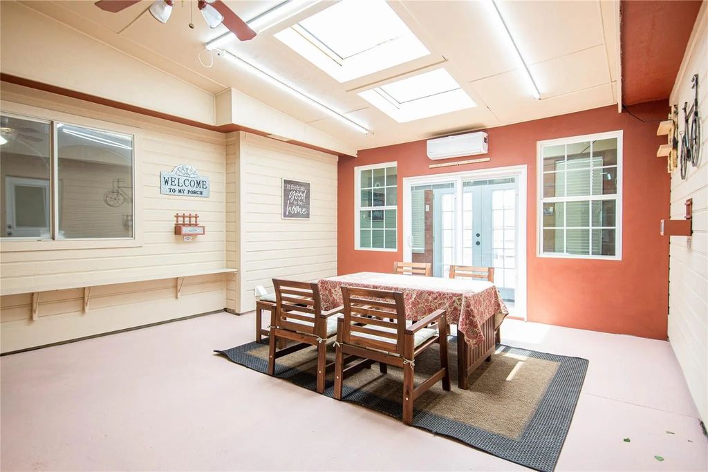 1029 Janus Drive, Carrollton