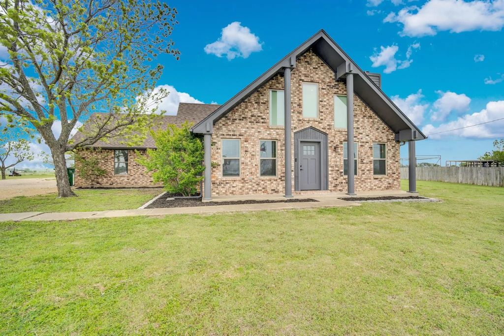 136 Creekview Circle, Maypearl