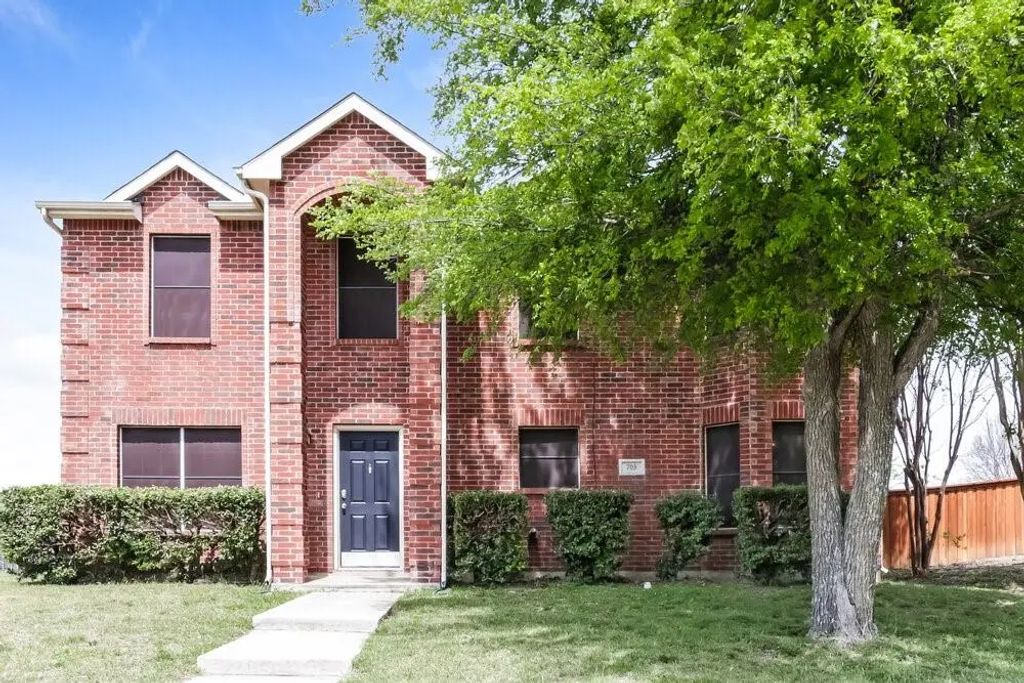 705 Timber Trail, DeSoto