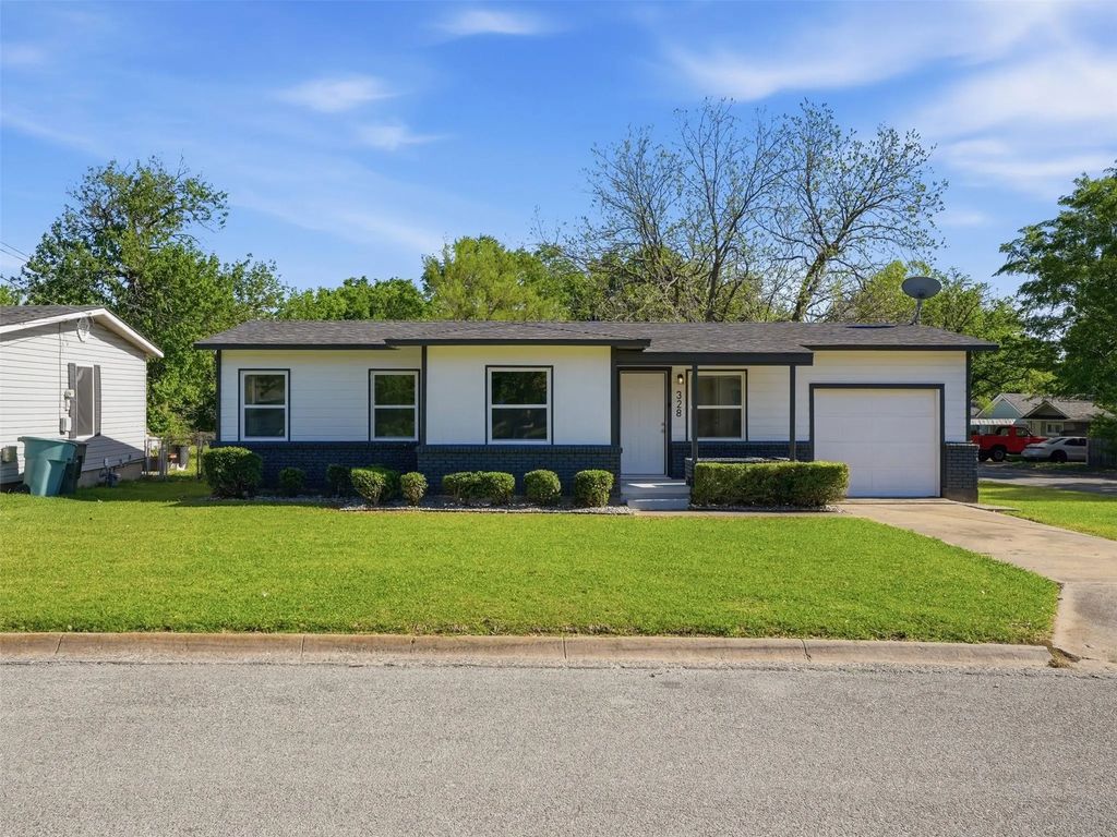 328 W Burton Street, Sherman