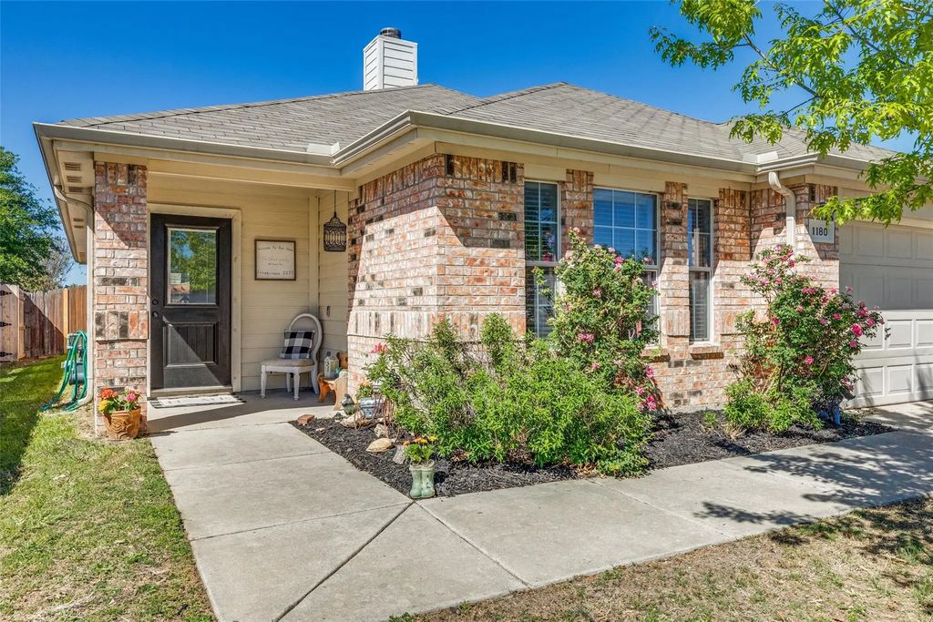 1180 Kachina Lane, Fort Worth