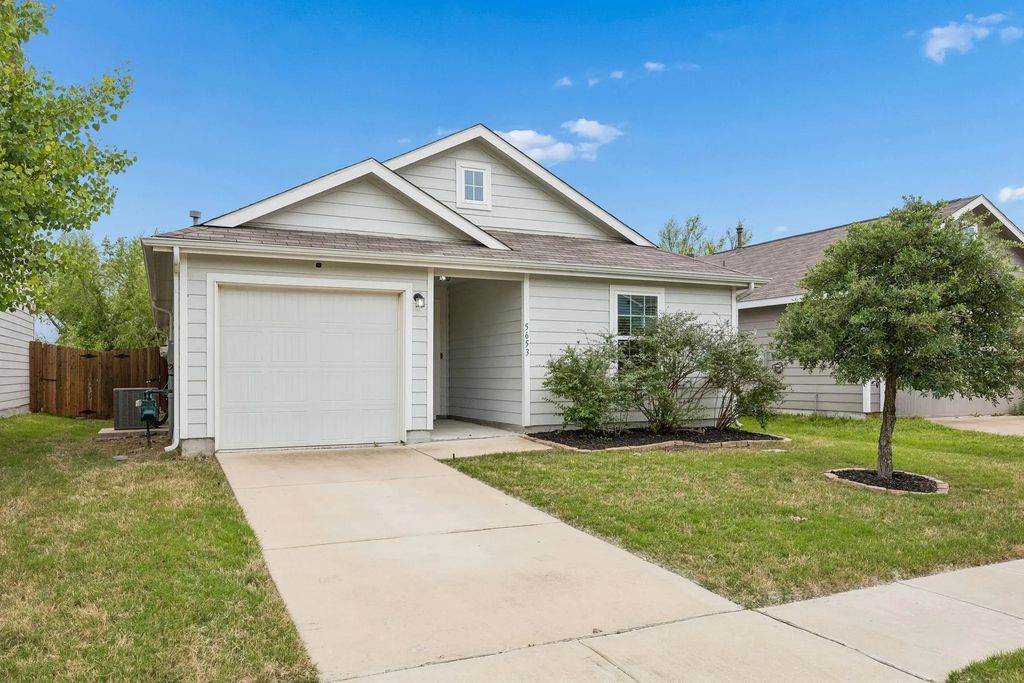 5653 Mcclelland Street, Forney