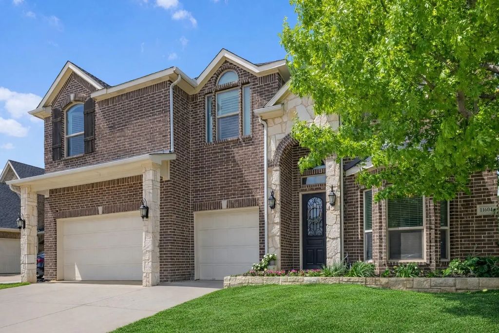 11604 Compton Trail, Fort Worth