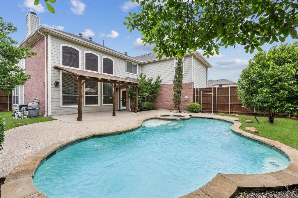 4528 Risinghill Drive, Plano