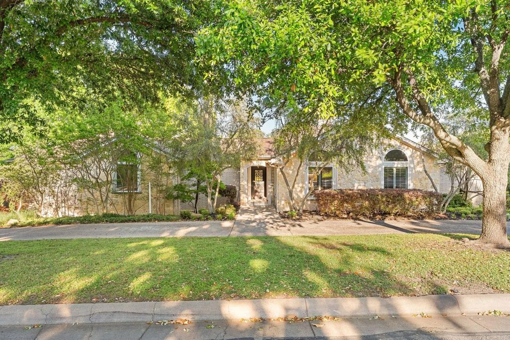 4217 Hildring Drive E, Fort Worth