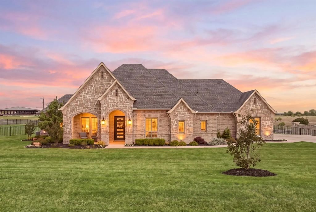 108 Bearclaw Circle, Aledo