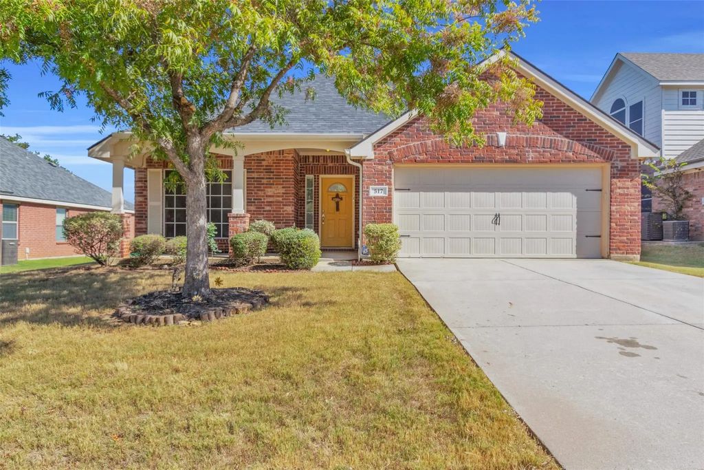 517 Highmoor Court, Oak Point