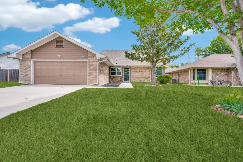 6207 Patriotic Court, Arlington