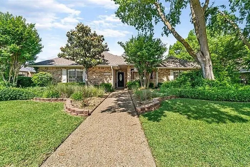 1613 Nevada Drive, Plano
