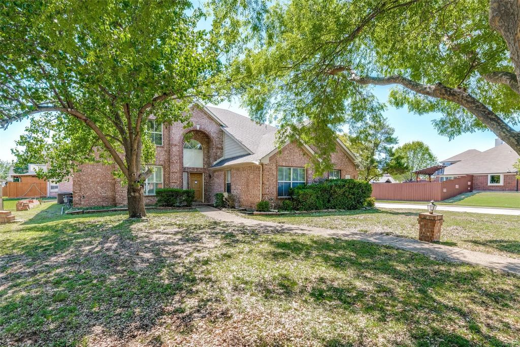 4110 Watersedge Court, Rowlett