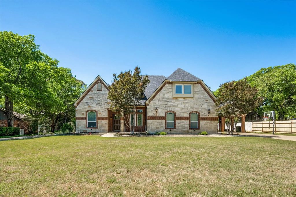 8624 Timber Drive, North Richland Hills
