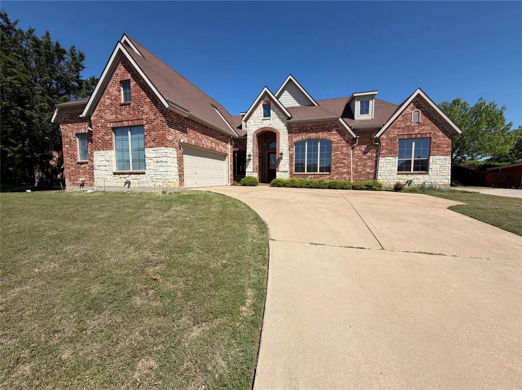 210 Billo Court, Weatherford