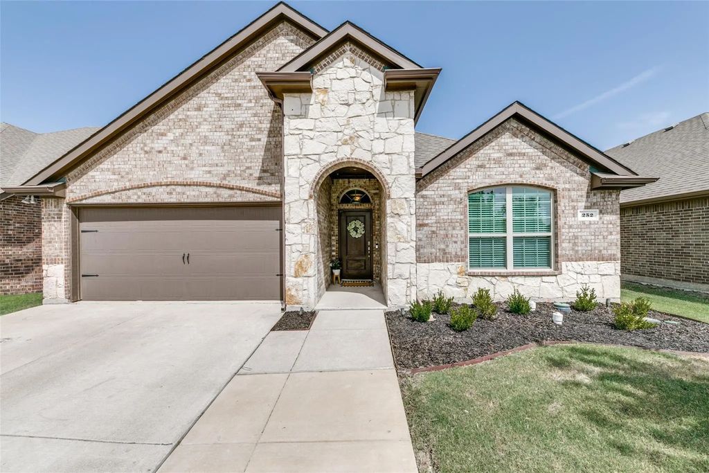 252 Sunny Corner Road, Royse City