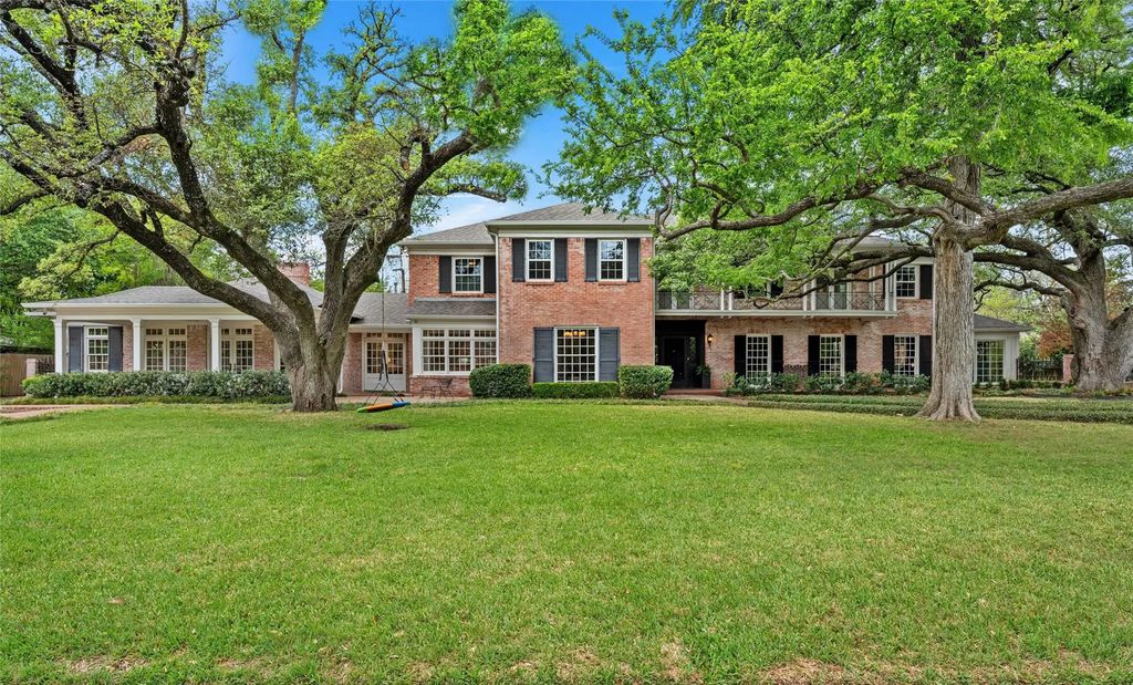 3805 Castle Avenue, Waco