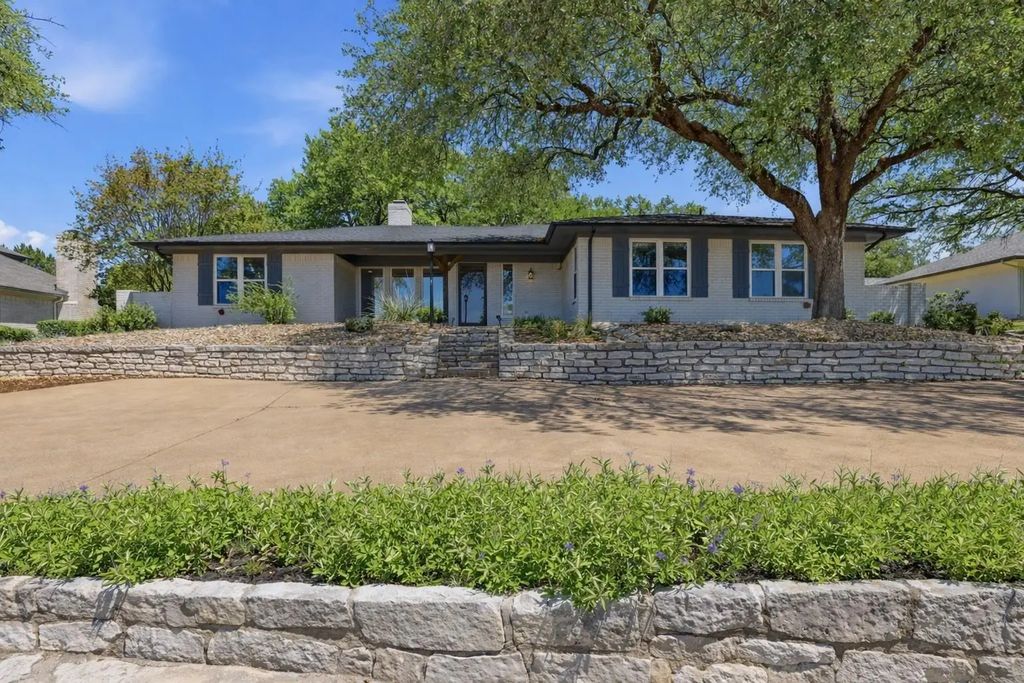 6406 Lansdowne Court, Granbury