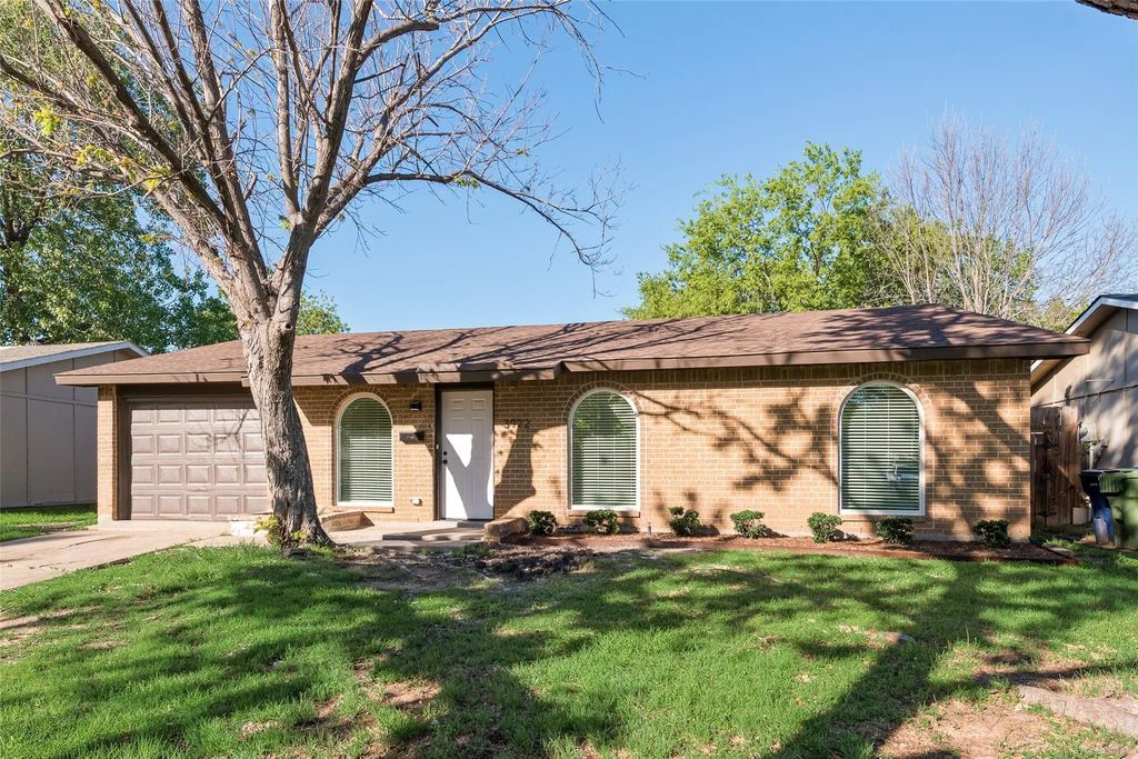 3922 Cambridge Drive, Garland
