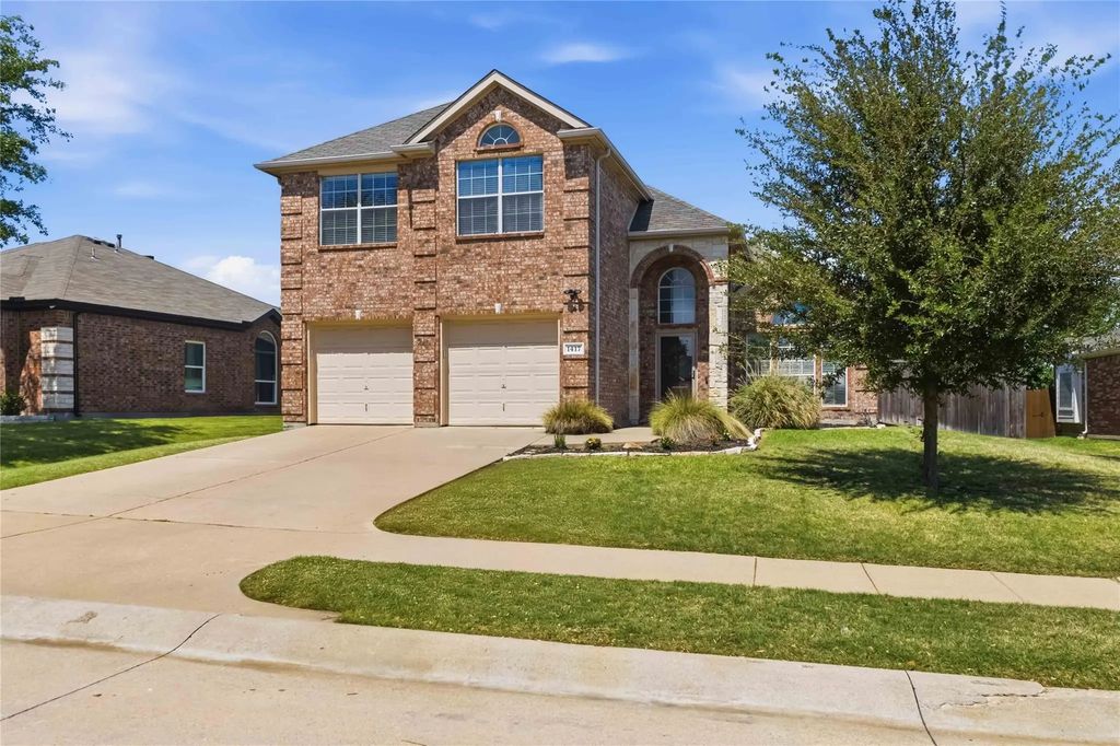 1417 Fairfield Drive, Forney
