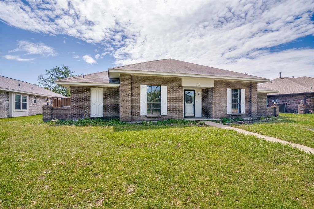 414 Willowcrest Drive, Garland