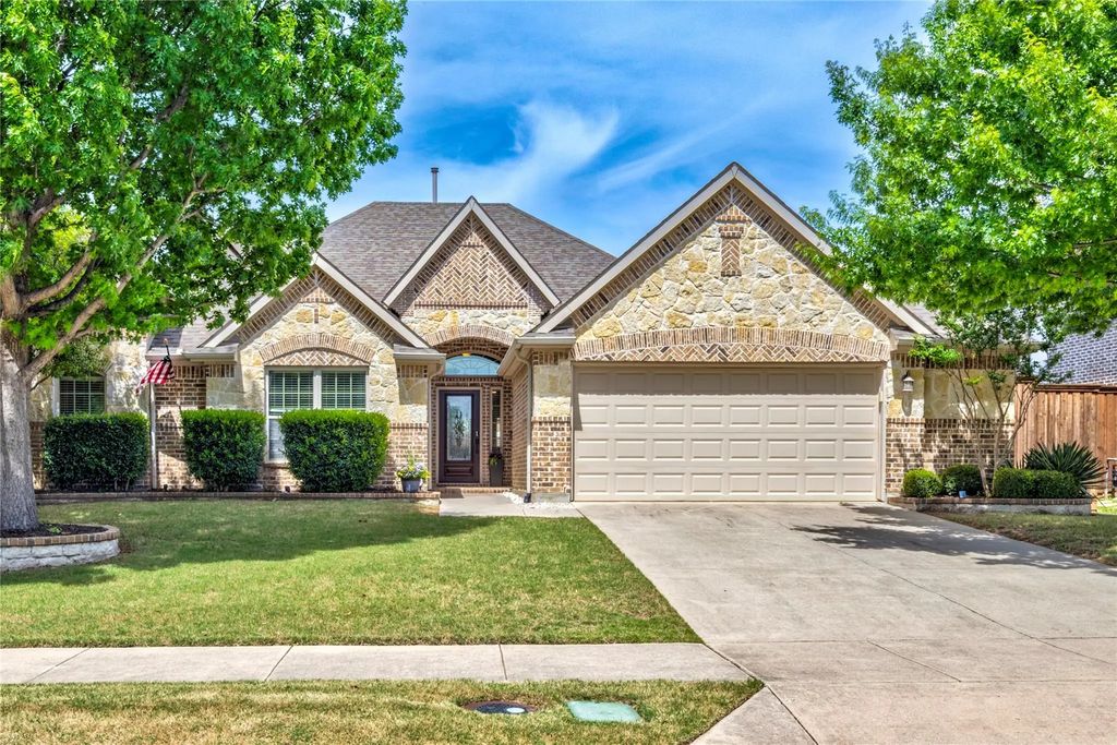9748 Crown Ridge Drive, Frisco