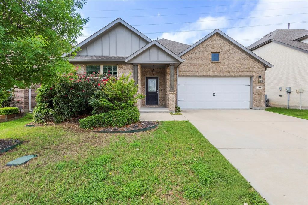 240 Darlington Trail, Fort Worth