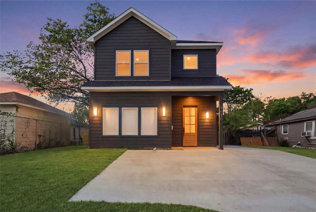 2515 Macon Street, Dallas