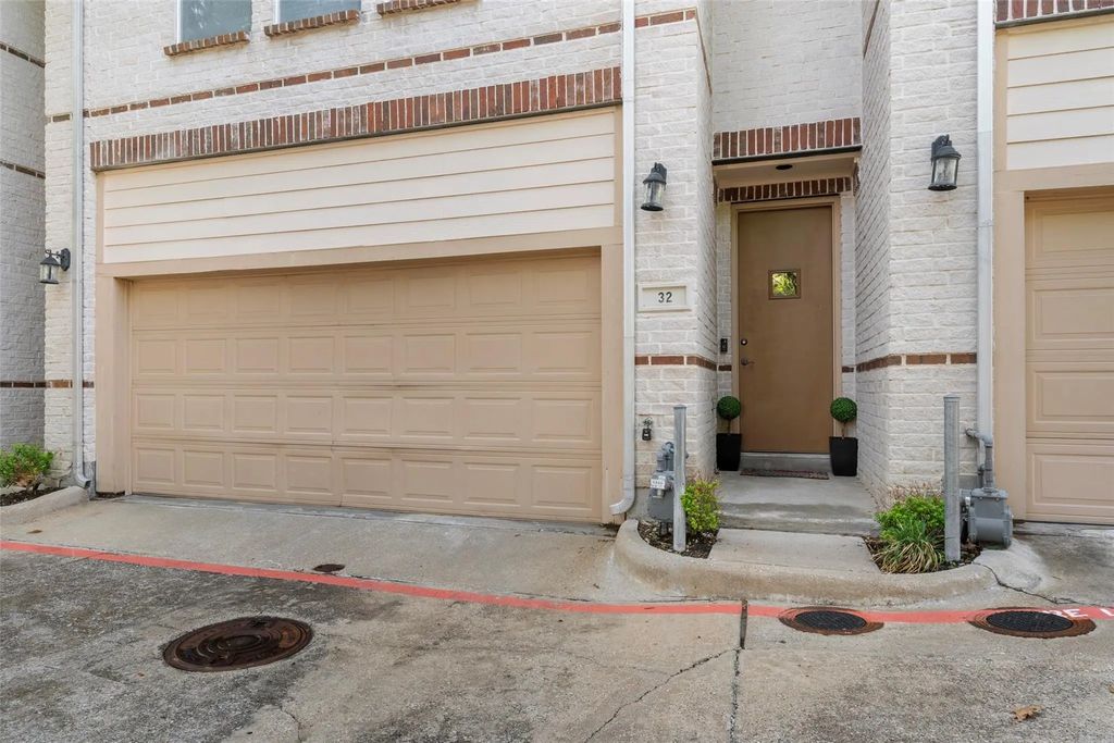 4830 Cedar Springs Road 32, Dallas