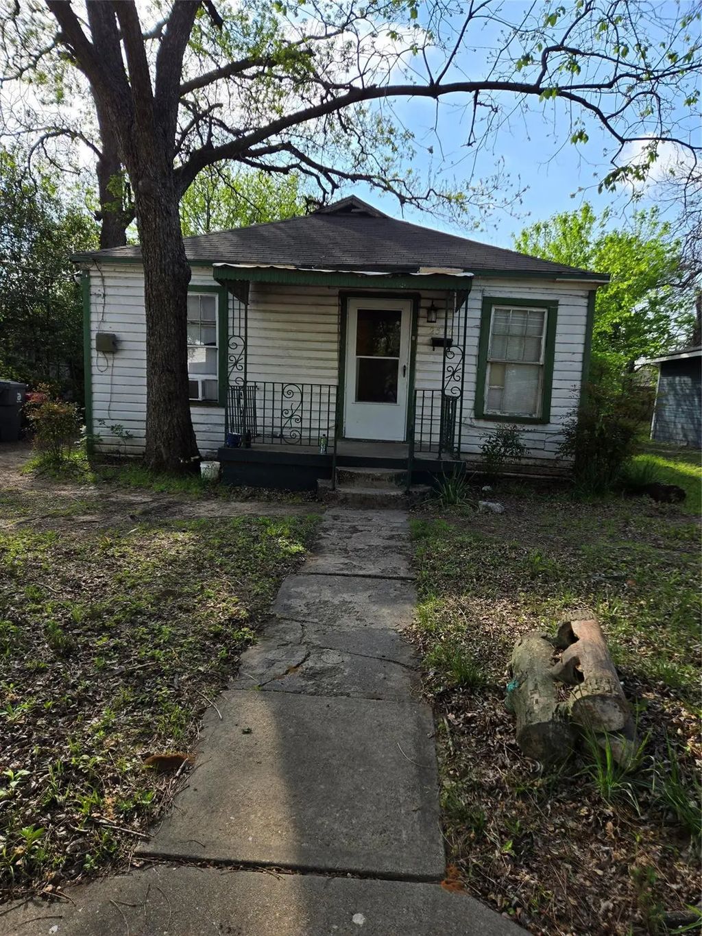 2510 Southland Street, Dallas