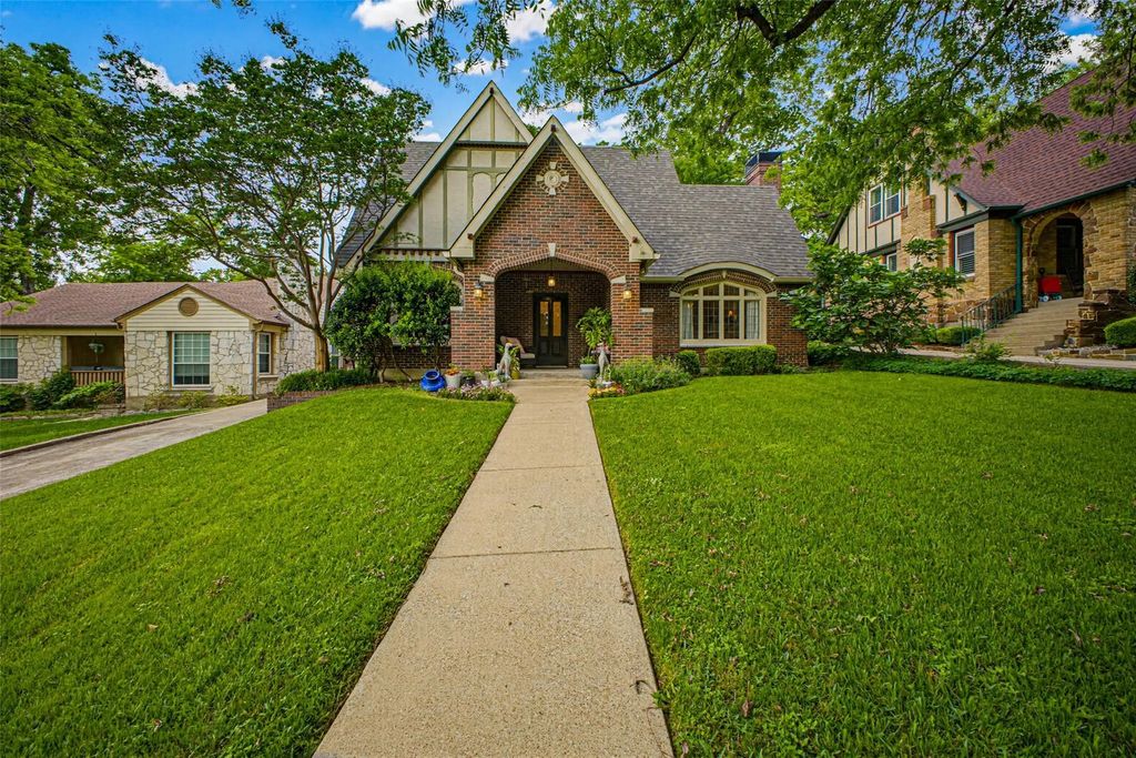 1123 Clermont Avenue, Dallas
